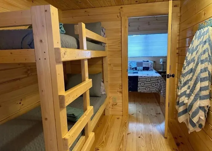 Get-Away Cabin In Surf City W Loft And Parking